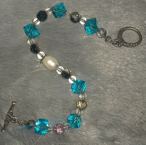 Icey Pearl Crystal Bracelet